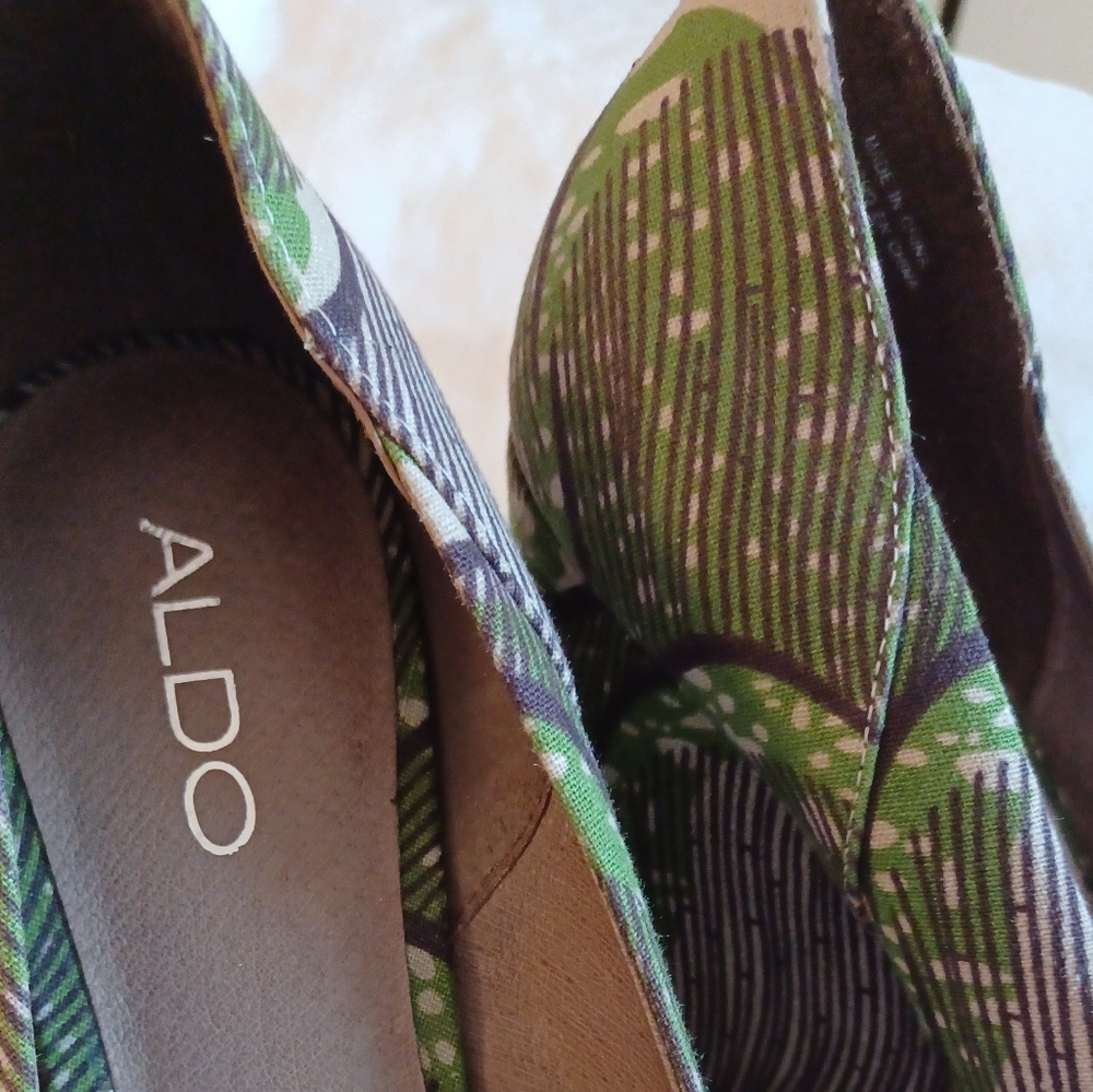 ALDO Size 7.5  UK 38 Women's Wedge Platform
